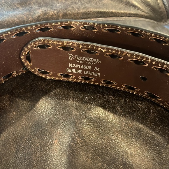 Nicola genuine leather belt with bullhead buckle - Picture 3 of 4